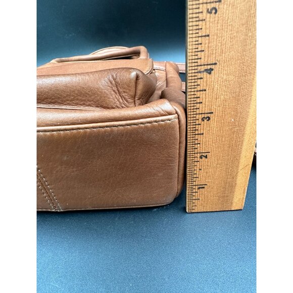 Land Outback Tan Leather Purse With 20" Shoulder Strap & Multiple Pockets - Picture 5 of 14